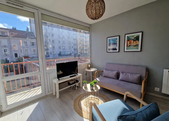 #e0 View On The Bastille Alsace Lorraine Terrace * גרנובל